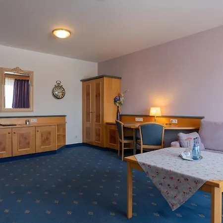 Hotel apartamentowy Residenz Royal 3*