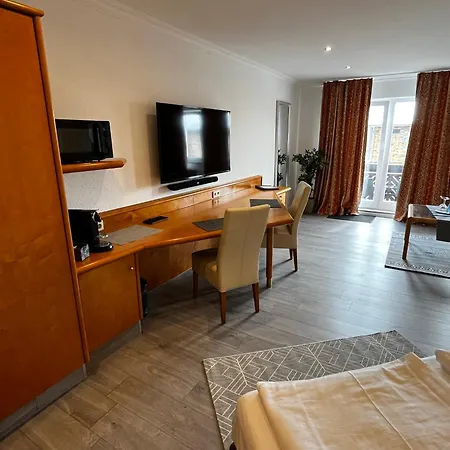 Residenz Royal Apartahotel 3*