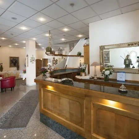 Apartahotel Residenz Royal 3*