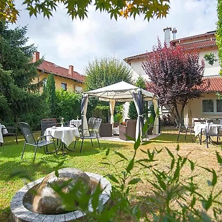 Aparthotel Residenz Royal Sandhausen